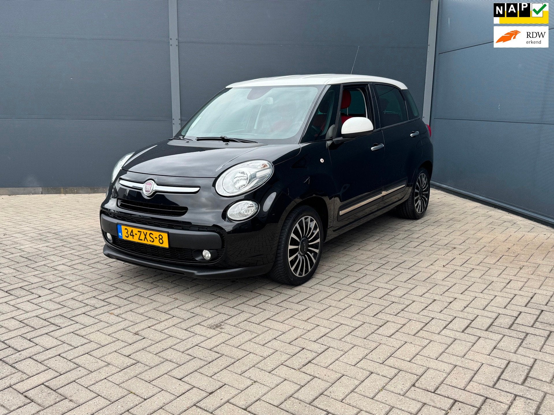 Fiat 500 L 0.9 TwinAir / Carplay / Veel opties, Auto's, Fiat, Gebruikt, Euro 6, Zwart, Origineel Nederlands