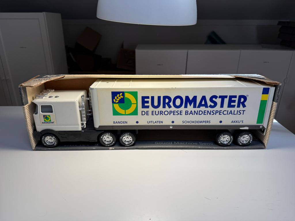 Nylint - Euromaster Sound Machine Semi Truck - Schaal 1:24, Hobby en Vrije tijd, Modelauto's | 1:24, Verzenden, Zo goed als nieuw