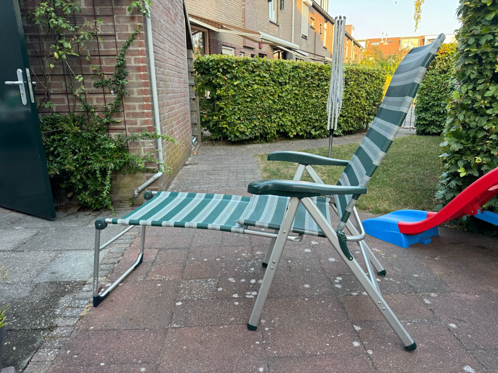 Ligstoel met voetensteun, Ophalen of Verzenden, Zo goed als nieuw, Aluminium, Inklapbaar