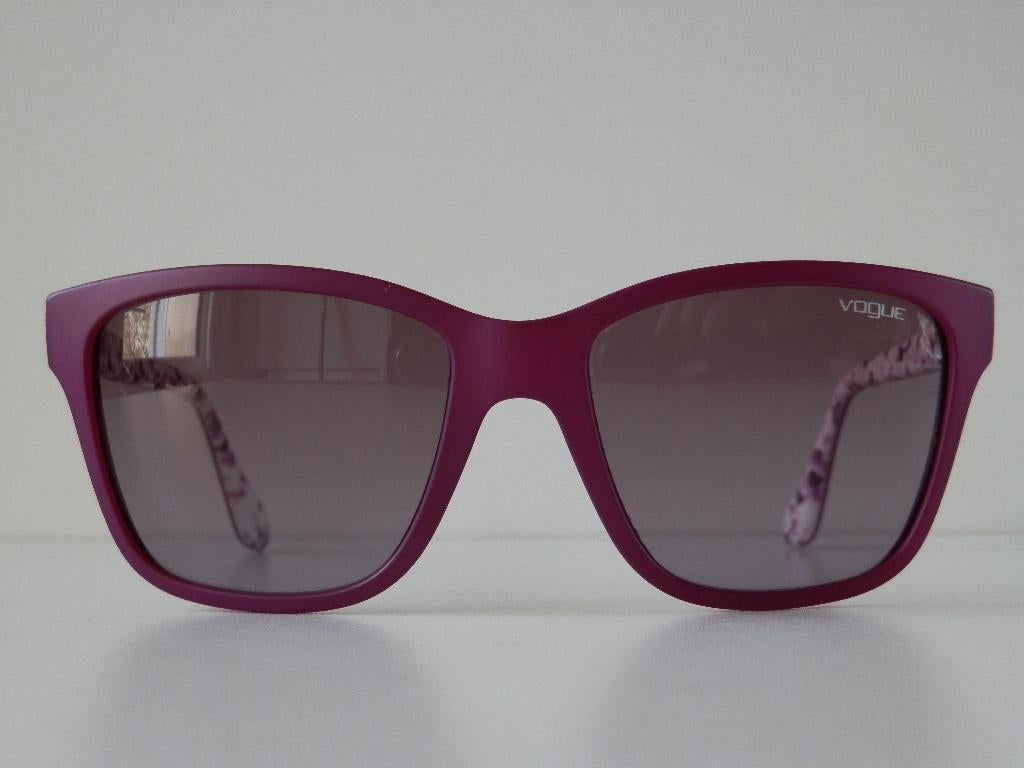 Vogue zonnebril. VO 2896-S., Overige merken, Zonnebril, Overige kleuren, Ophalen of Verzenden