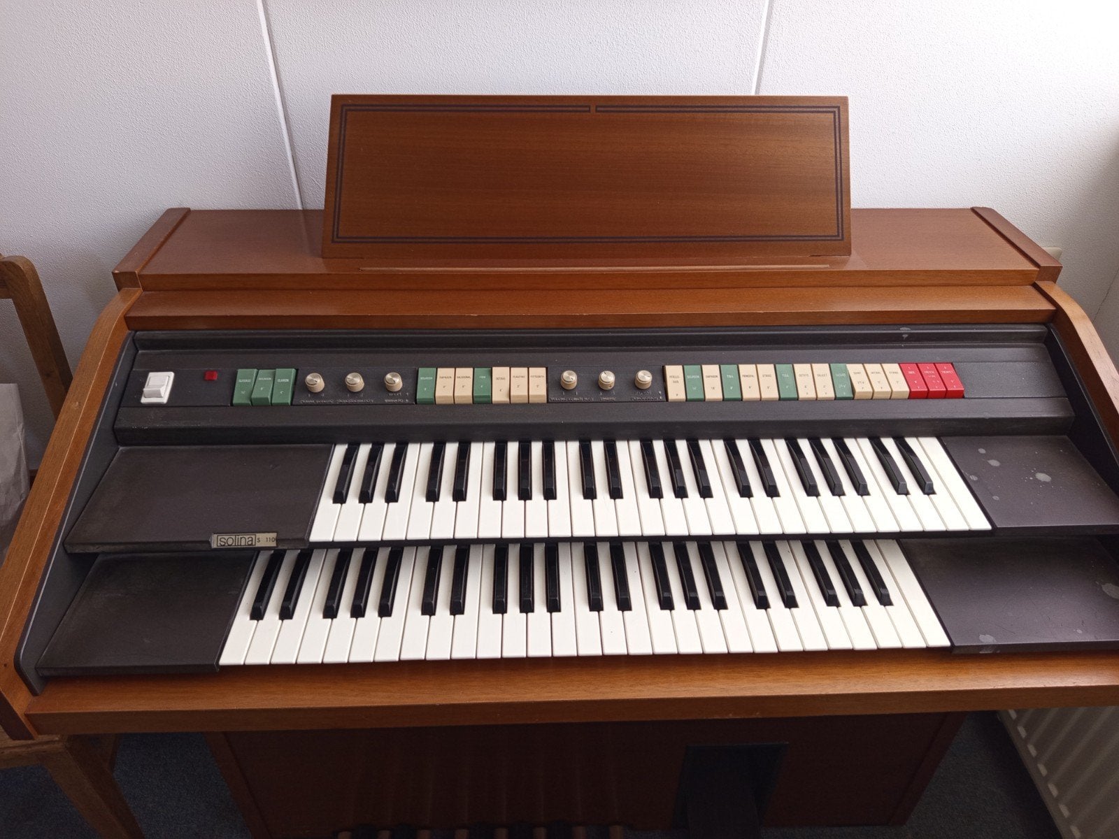 Gratis: Solina S 110 elektronisch orgel met orgelbank, Muziek en Instrumenten, Ophalen