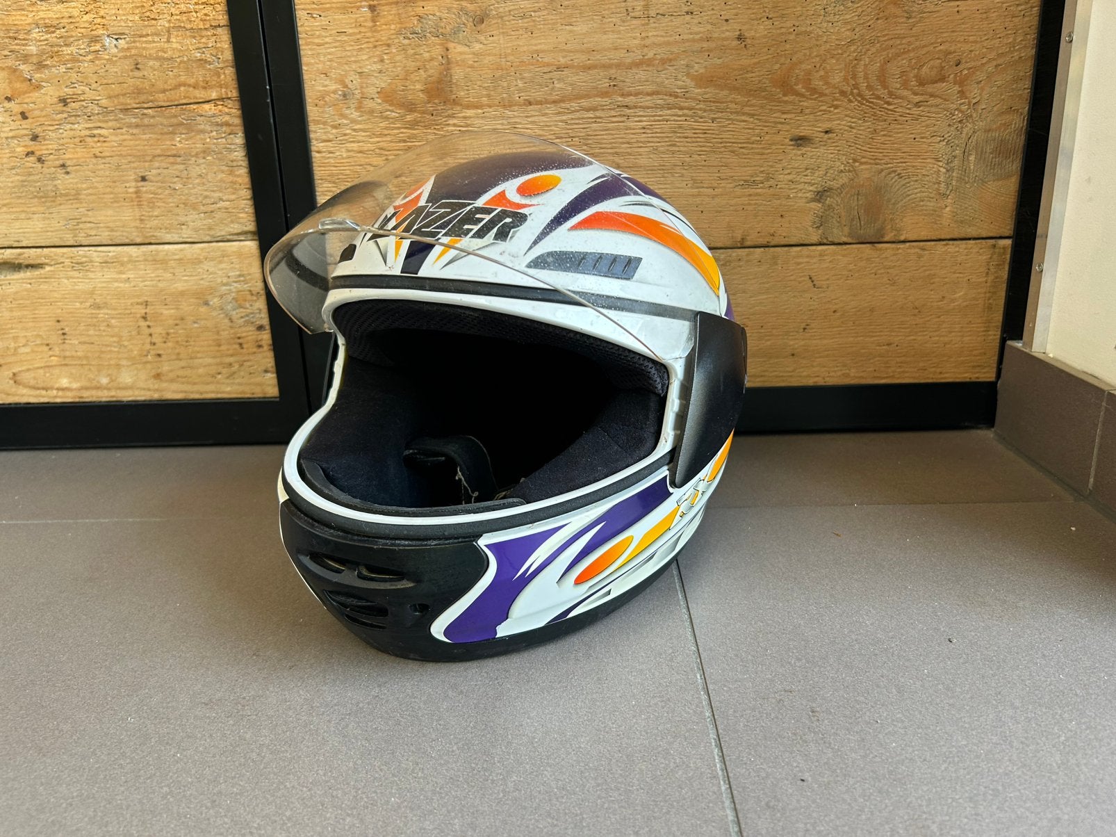 Dames Motorhelm Lazer maat M, Overige merken, Ophalen of Verzenden, Integraalhelm, Dames