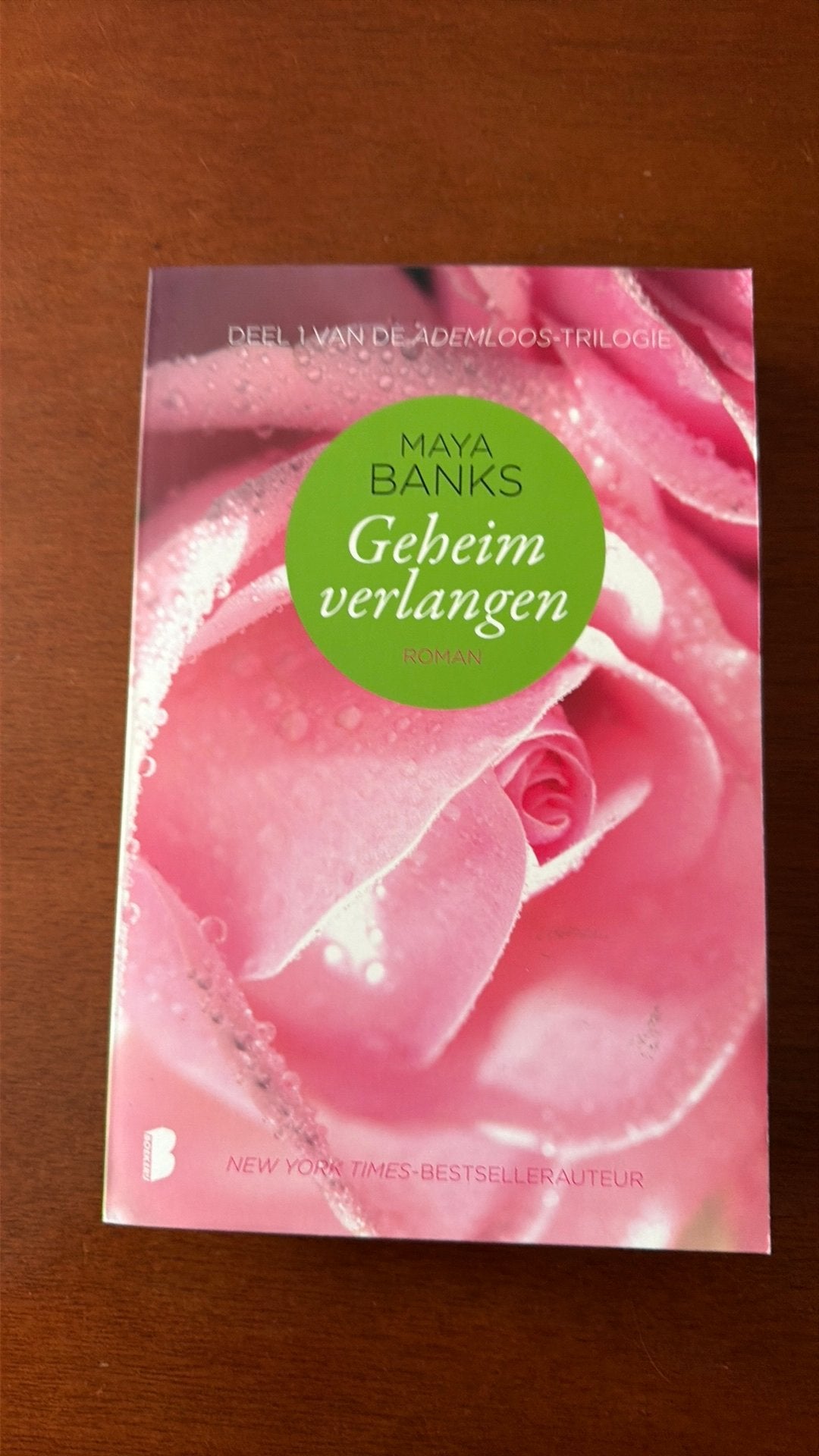 Maya Banks - Geheim verlangen (Ademloos 1), Ophalen of Verzenden, Zo goed als nieuw, Maya Banks