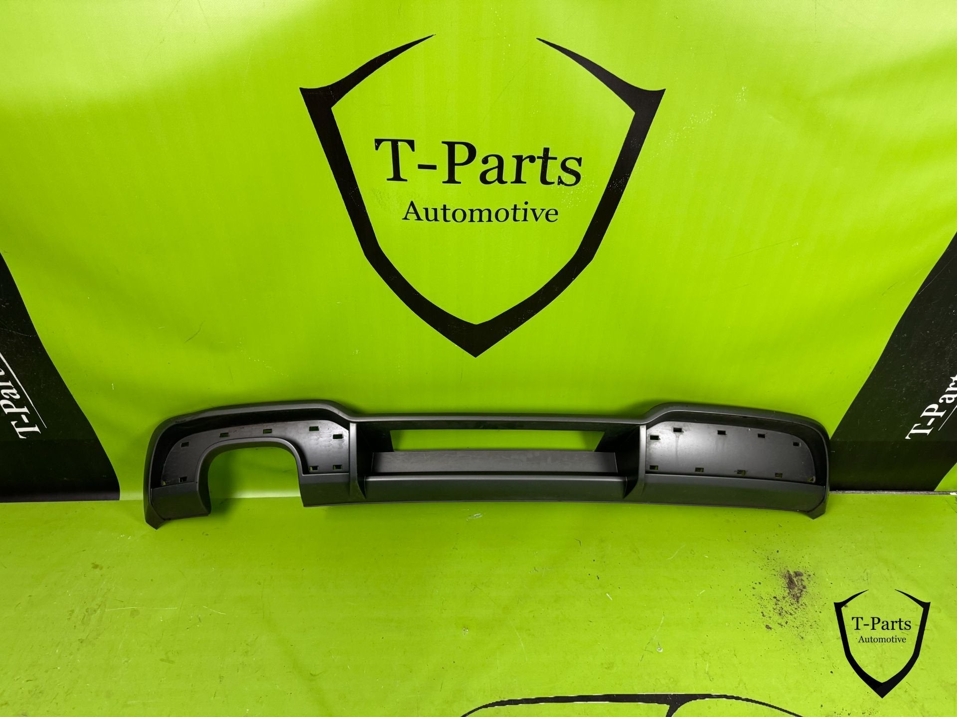 audi a3 achterbumper 8v5807521s diffuser s-line s line, Auto-onderdelen, Gebruikt, AUDI AG, Auto-Union-Strasse 1
85045  Ingolstadt, DE