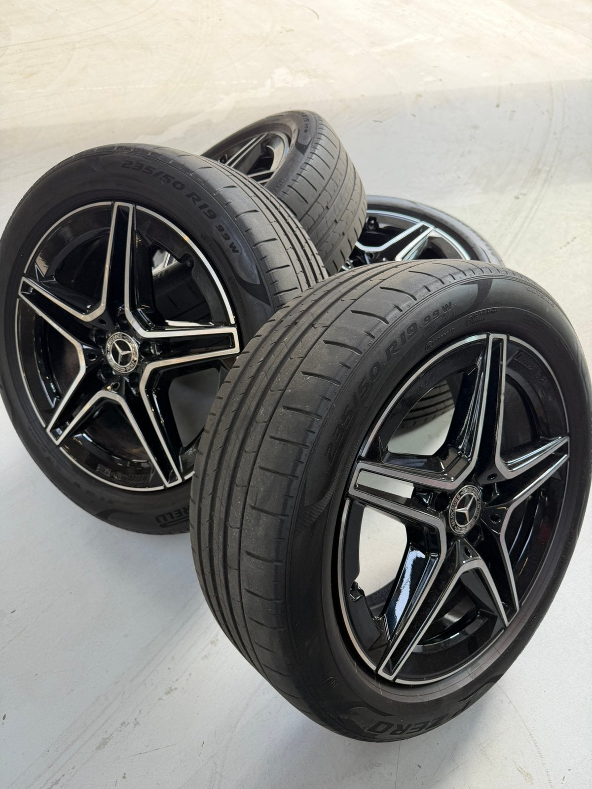Mercedes AMG 19 inch GLA/ GLB Velgen + Demo banden H247 W247, Banden en Velgen, 235 mm, Personenwagen, Zomerbanden