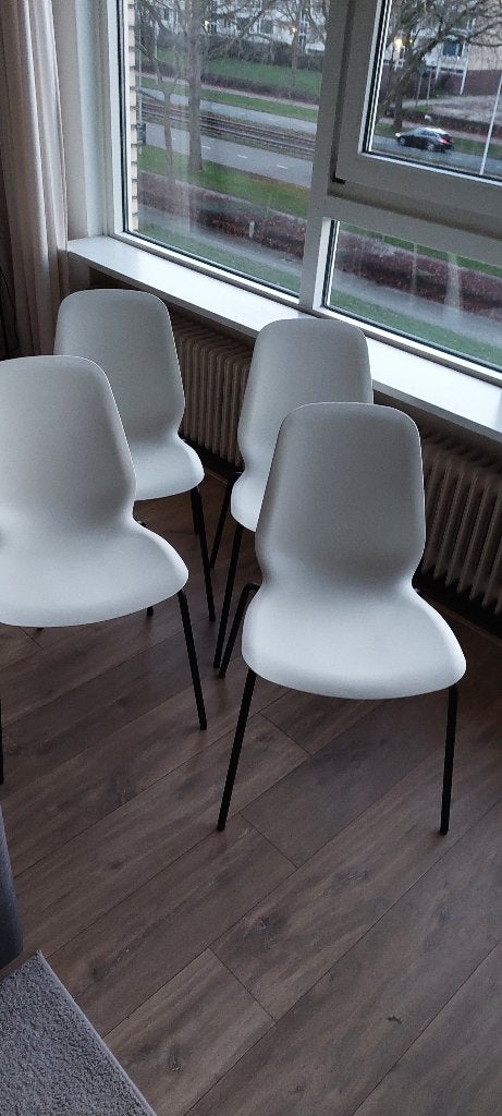 IKEA LIDÅS stoelen wit en zwart x4, Huis en Inrichting, Stoelen, Ophalen, Wit, Zo goed als nieuw, Vier