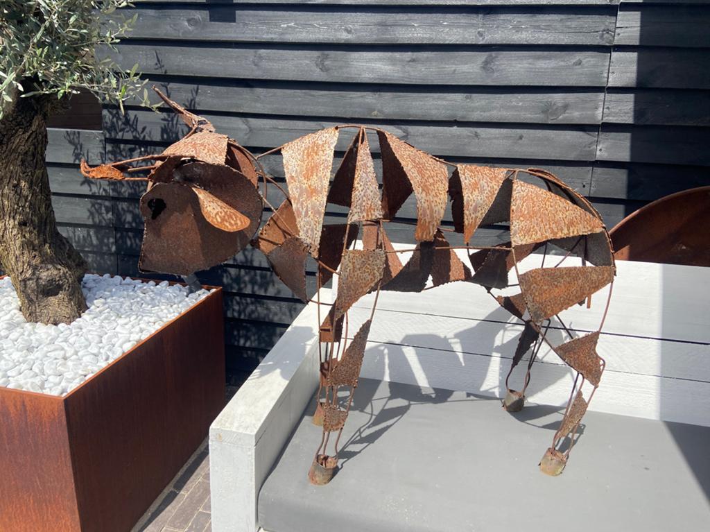 Stier metaal decoratie, Ophalen