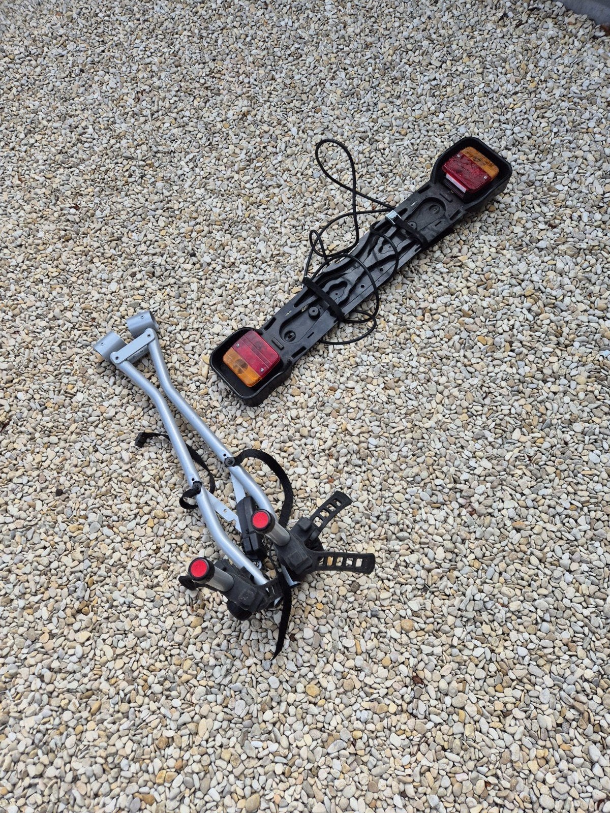 Thule Fietsendrager voor 2 fietsen en lichtbak, Auto diversen, Fietsendragers, Ophalen, 2 fietsen, Gebruikt, Trekhaakdrager