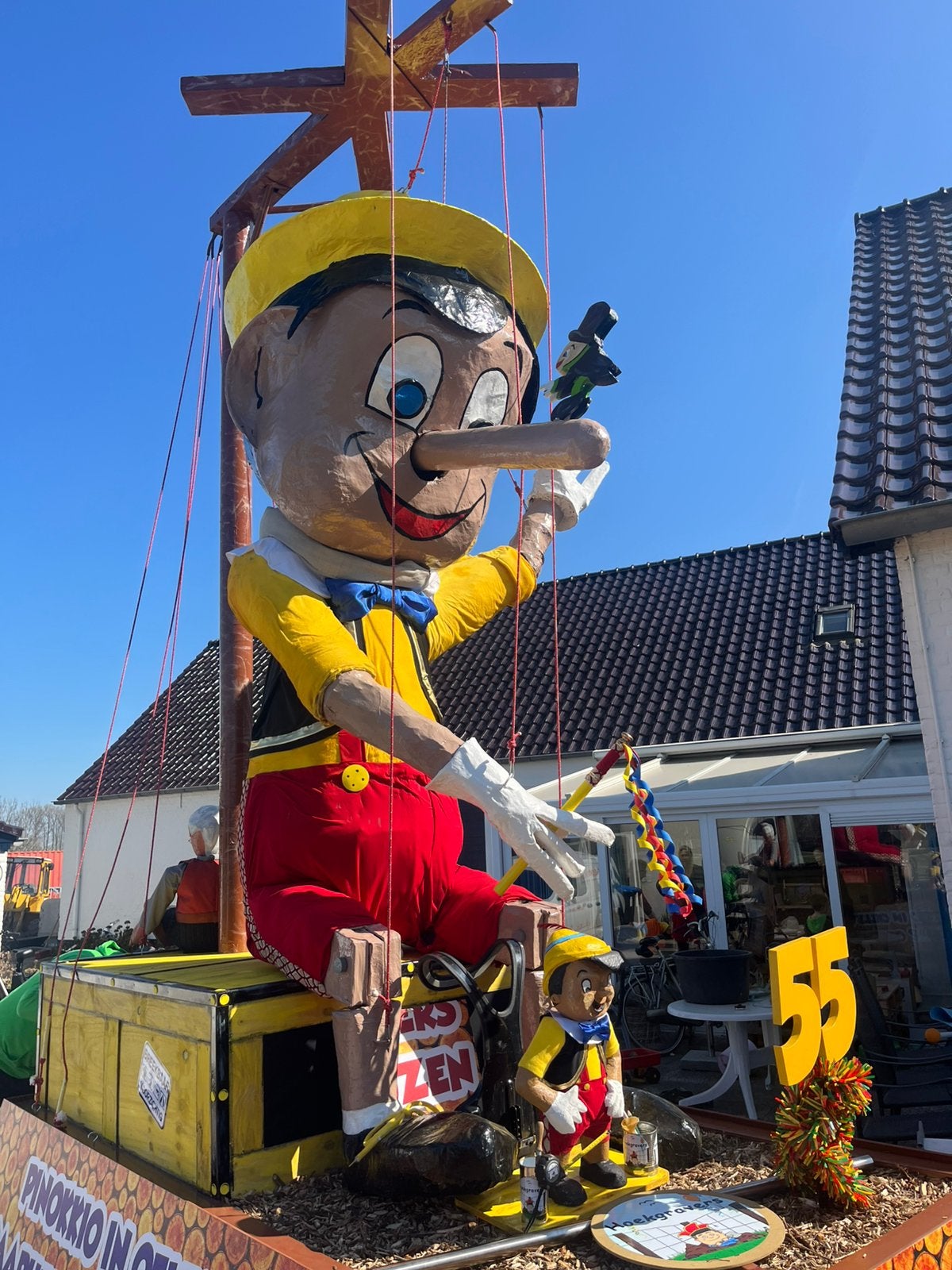Loopgroep Carnaval pinokkio 35 pakken, Ophalen of Verzenden, Zo goed als nieuw, Carnaval