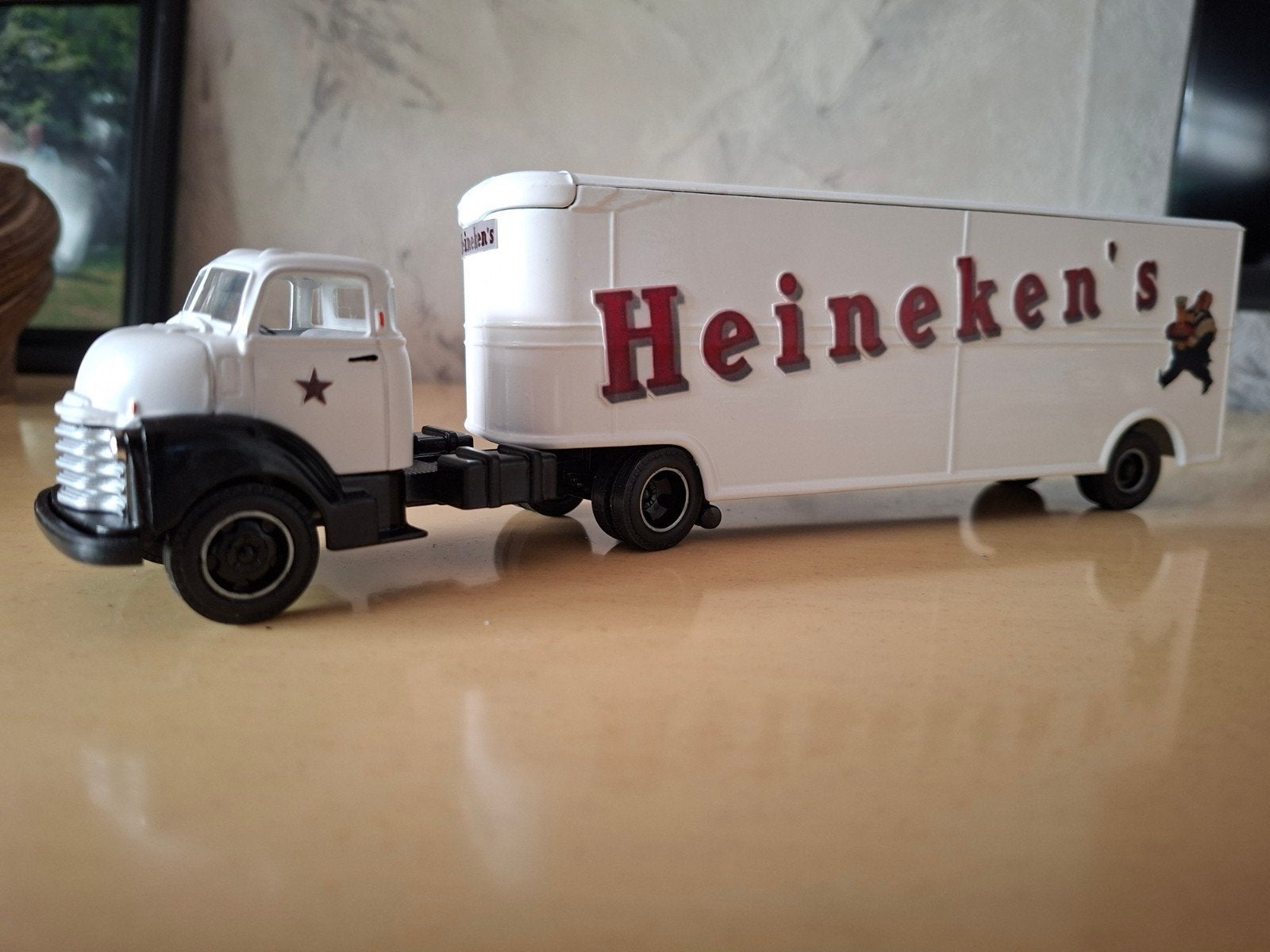 Heineken' s bier truck schaal 1:50, Ophalen of Verzenden, Zo goed als nieuw, Overige typen