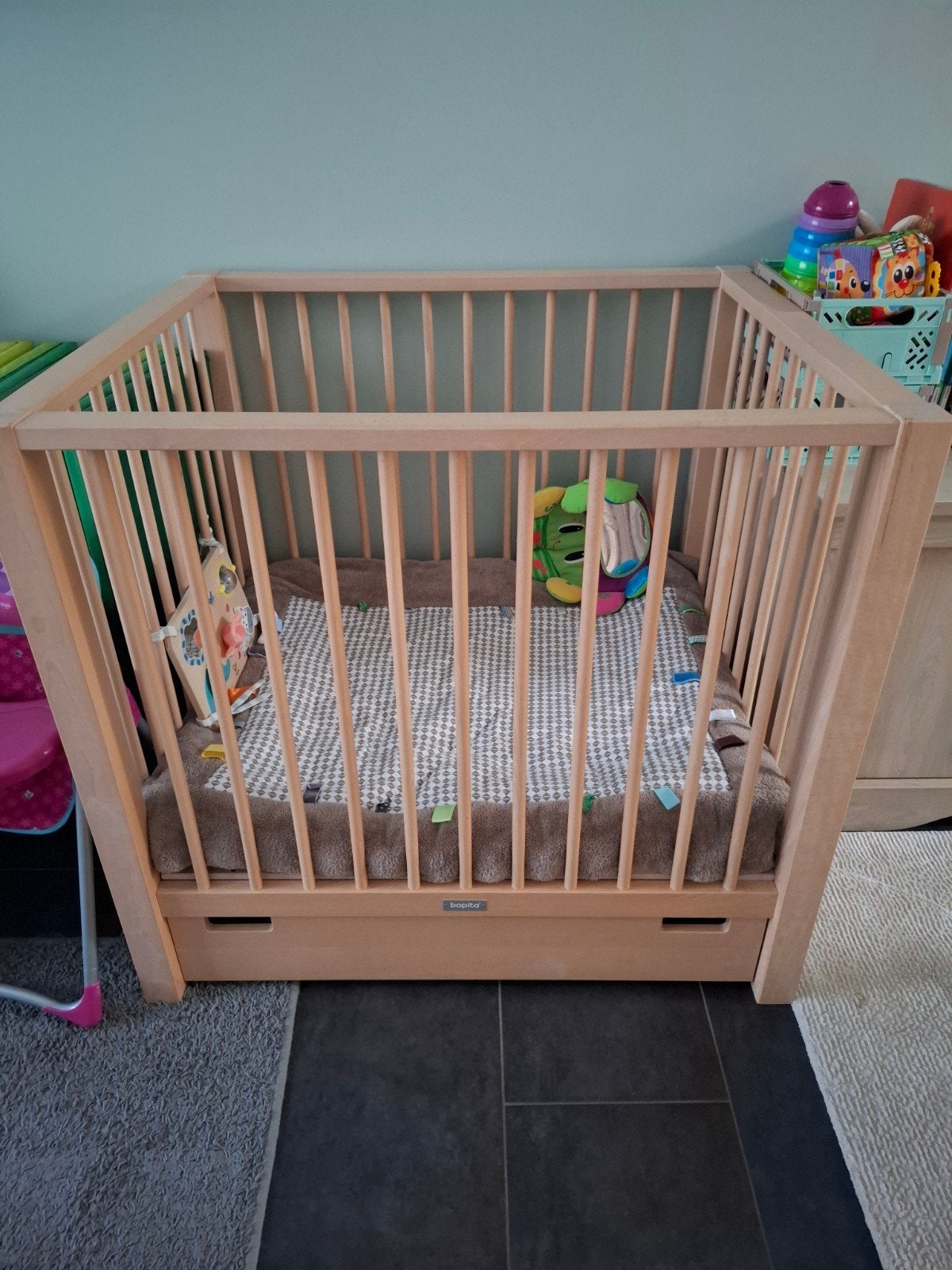 Houten box met lade - Bopita, Ophalen, Gebruikt, Ledikant