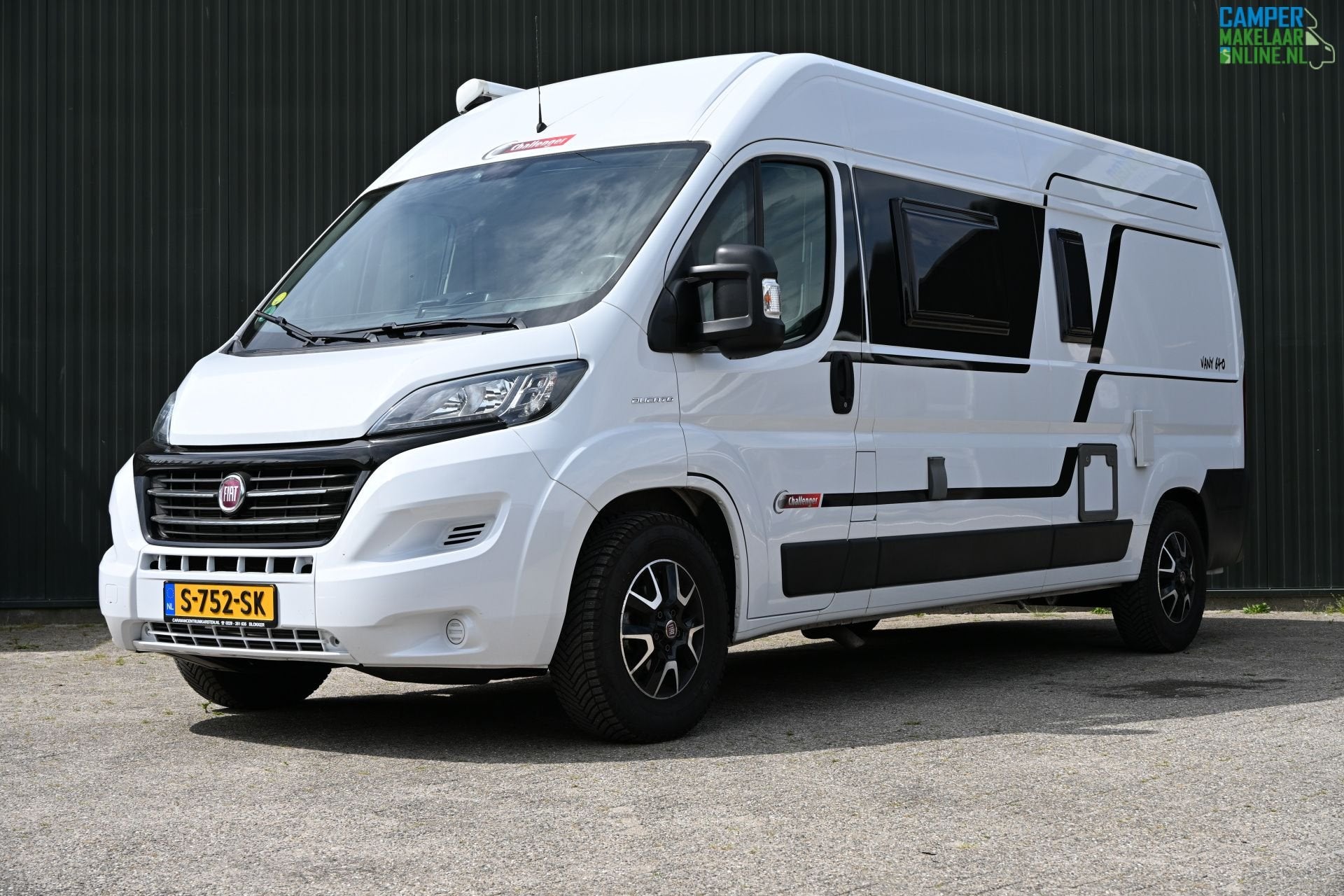 Challenger Vany 640 |Cassette luifel|Fietsendrager, Caravans en Kamperen, Buscamper of Camperbus, Tot en met 2, 6 tot 7 meter