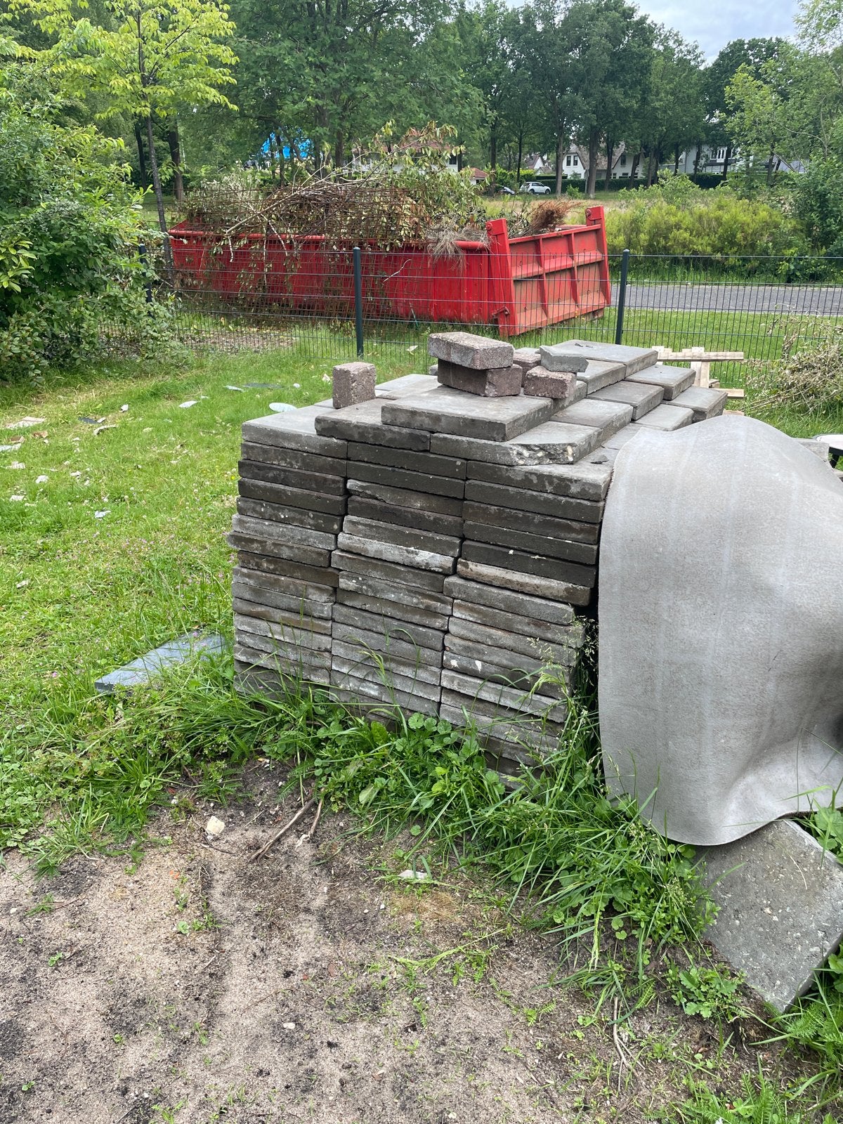Gratis stoeptegels, Ophalen, Gebruikt, Minder dan 5 m², Beton