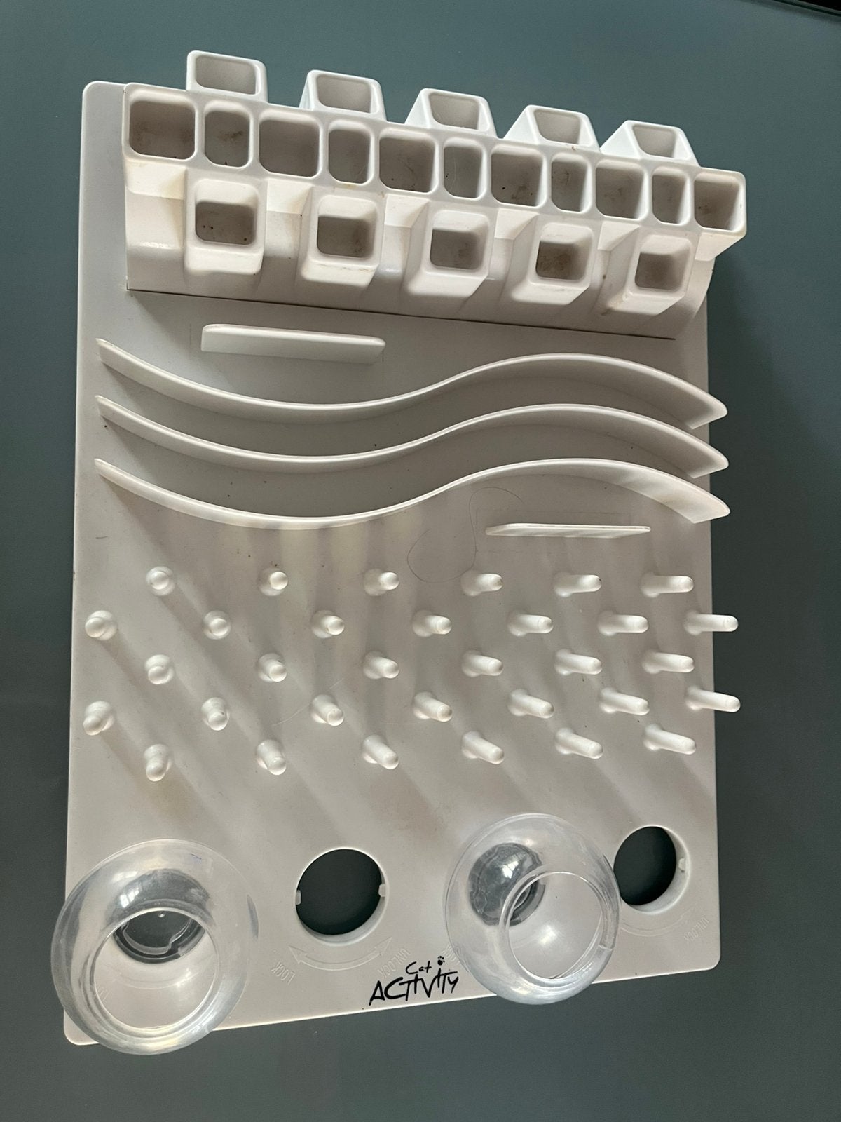 Activity cat wit hardplastic actievoer voor de poes, Ophalen of Verzenden, Zo goed als nieuw, Intelligentiespeelgoed