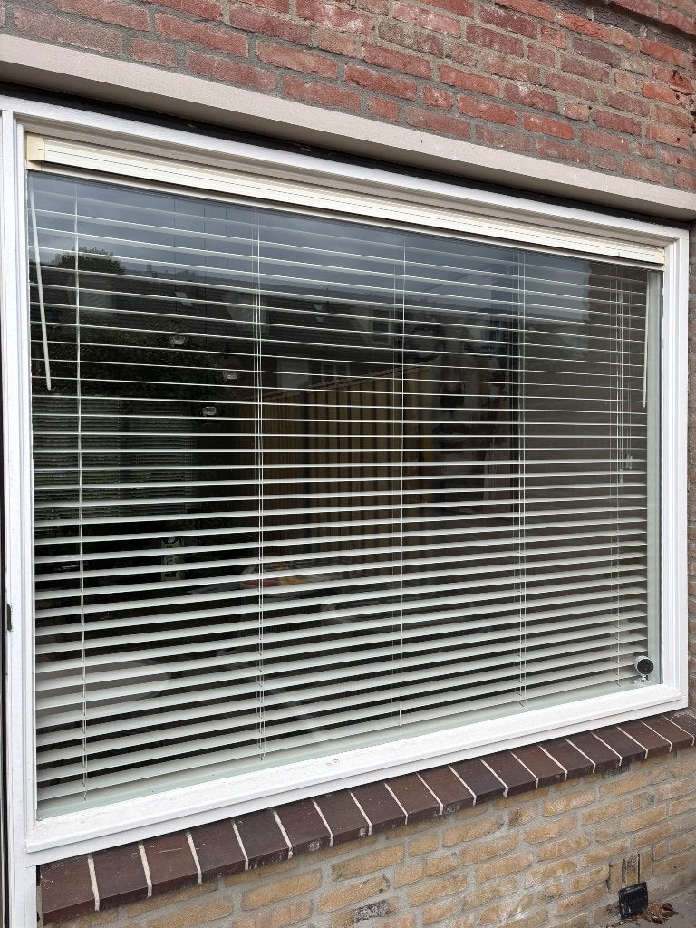 Jaloezieën Verano, Ophalen, Zo goed als nieuw, Crème