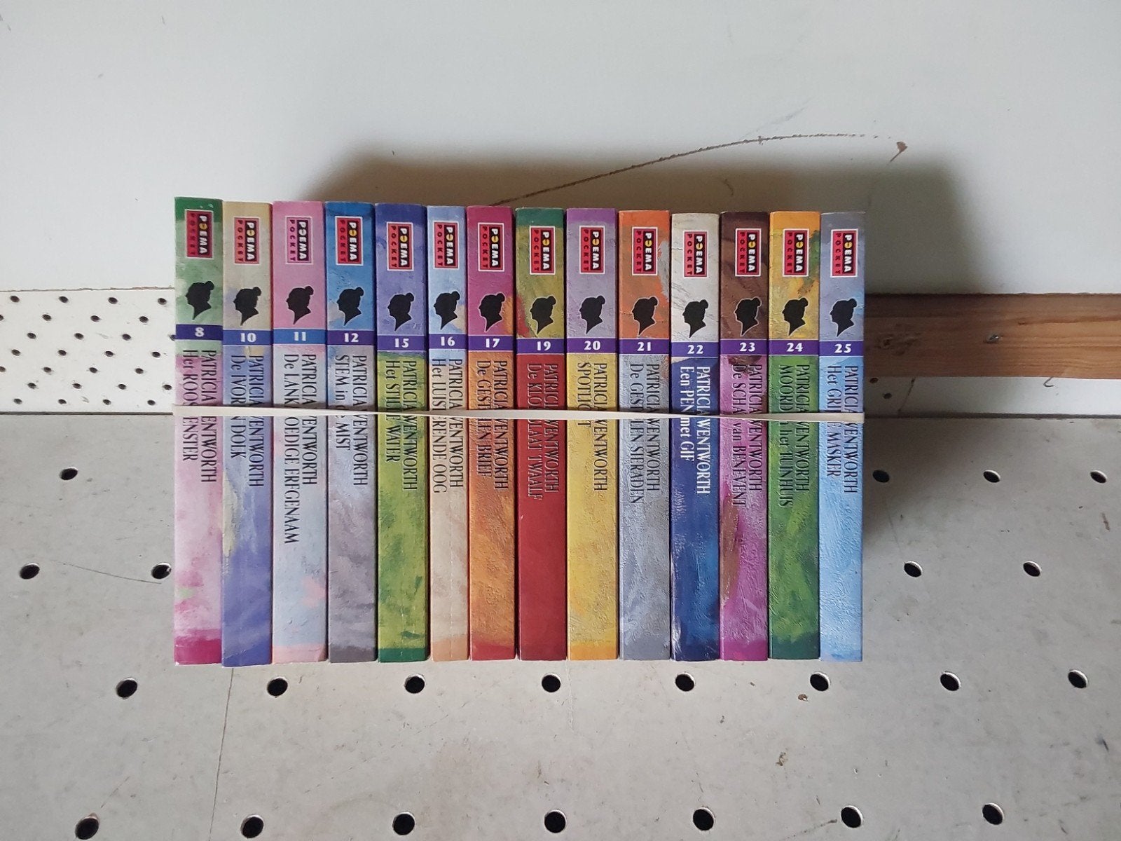 Patricia Wentworth pockets  14  stuks, Ophalen, Zo goed als nieuw