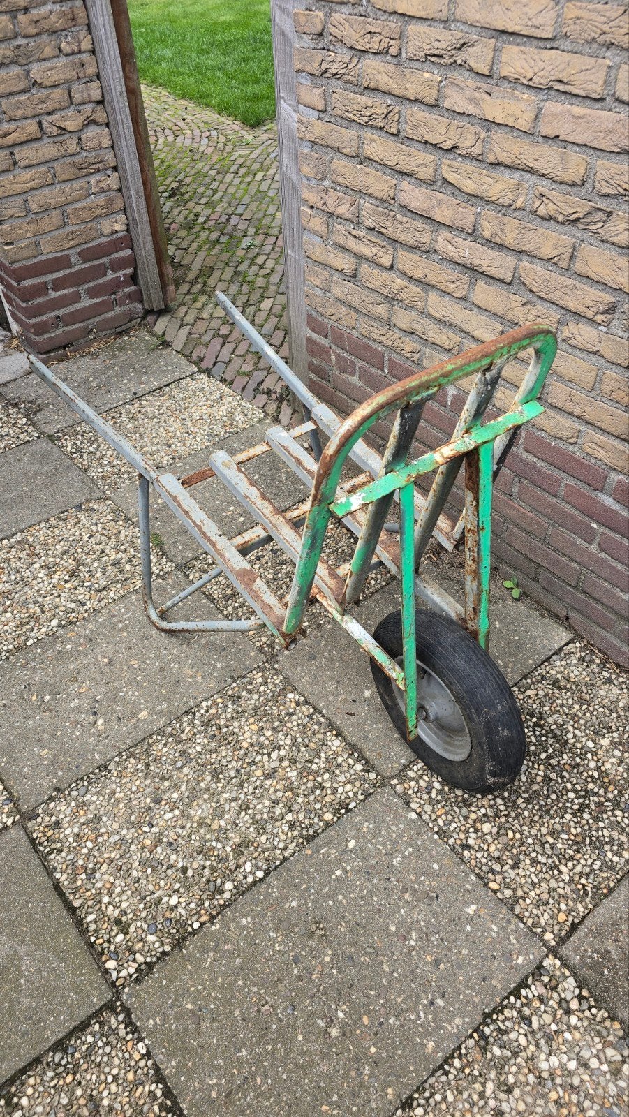 Steenkruiwagen, Ophalen, Gebruikt