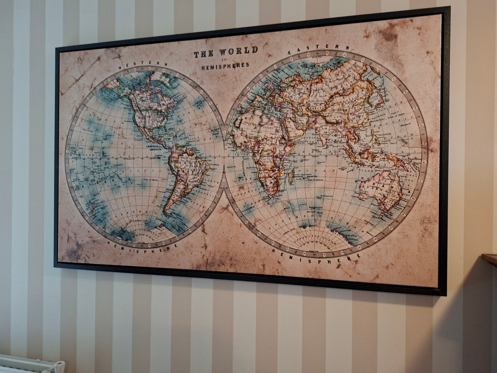 in baklijst canvas wereldbollen, Ophalen, 125 cm of meer, Zo goed als nieuw, Schilderij