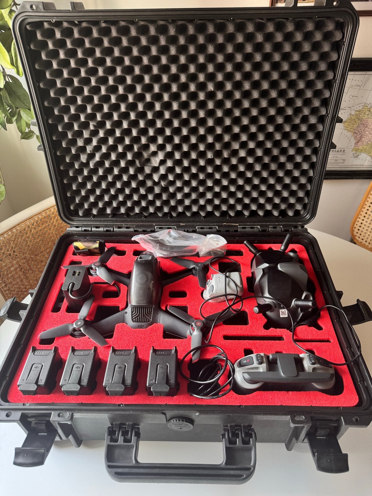 DJI FPV Combo NEW full set luxe koffer, Googles, 4x batterij, 250 tot 900 gram, Cameradrone, Return to Home, Zo goed als nieuw