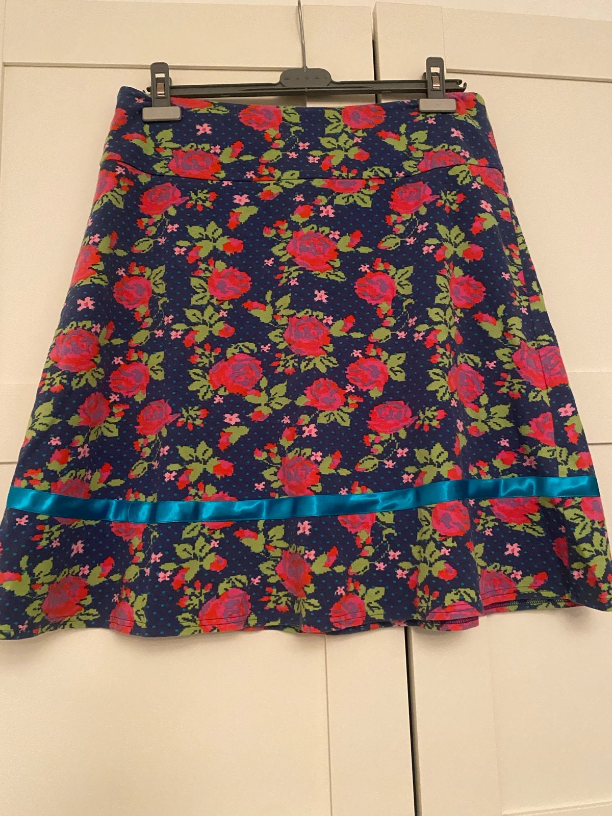 Lien & Giel bloemenrok maat M, Maat 38/40 (M), Knielengte, Gedragen, Meerkleurig
