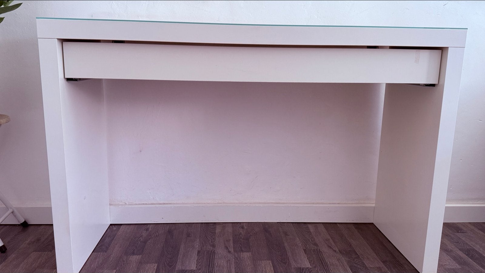 IKEA Malm toilettafel, Musik wandlampen en Nissedal spiegel, Ophalen, Gebruikt, 100 tot 150 cm, Minder dan 100 cm