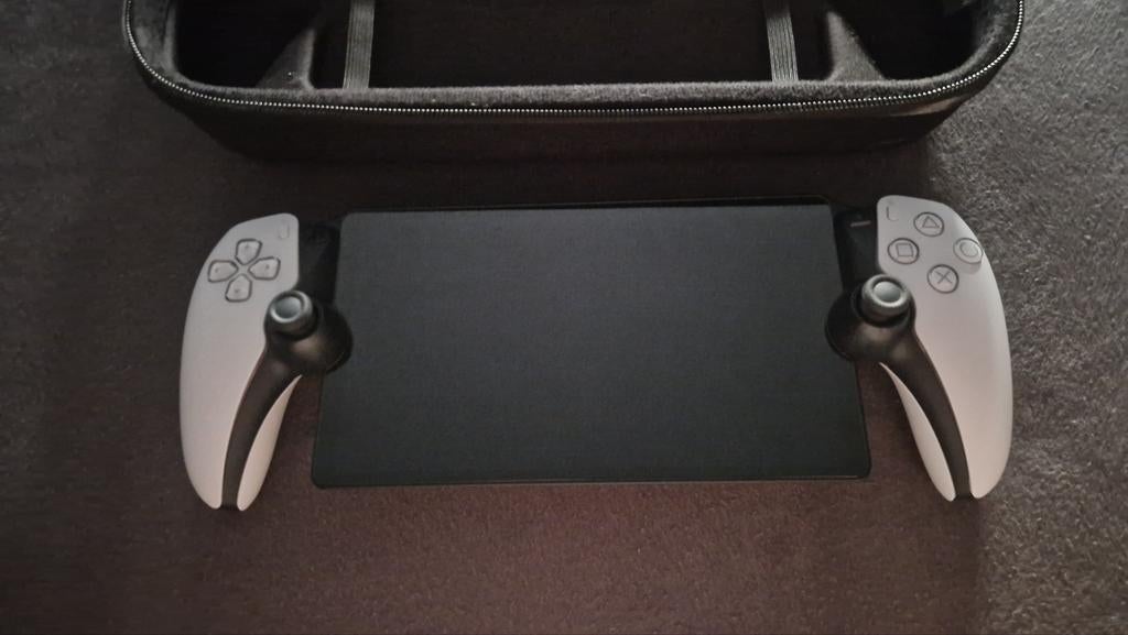 Playstation Portable remote, 1 speler, Verzenden, Zo goed als nieuw, Vanaf 18 jaar