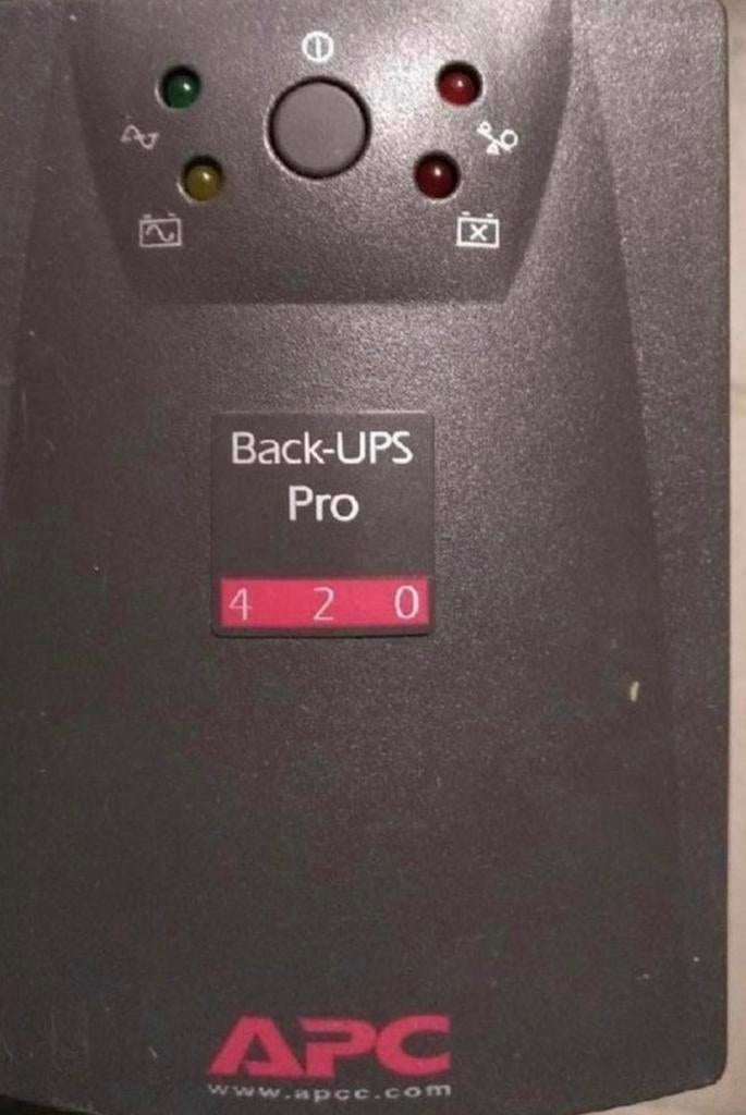 APC UPS Model BACK-UPS Pro 420, Computers en Software, Noodvoedingen (UPS), Gebruikt, Ophalen of Verzenden
