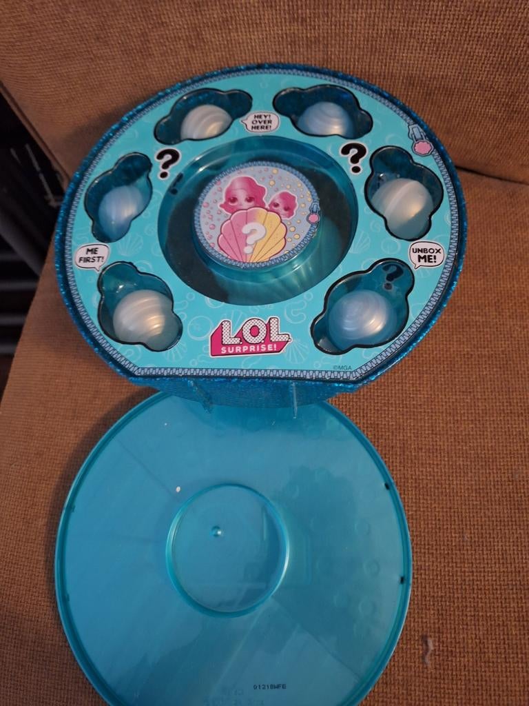 L.O.L. Surprise! Pearl Surprise met poppen en accessoires, Ophalen, Zo goed als nieuw, Overige typen