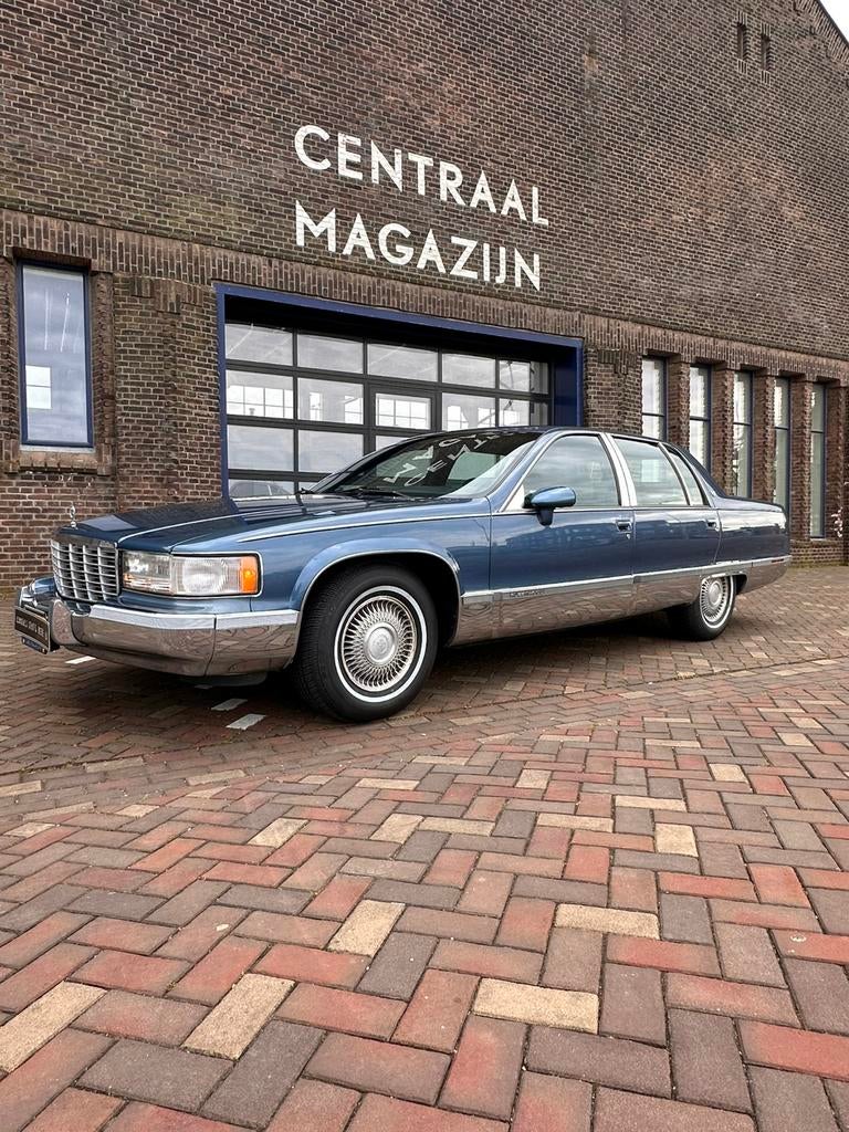 Cadillac Fleetwood 5.7 Brougham AUT 1993 Blauw, Achterwielaandrijving, 8 cilinders, Blauw, Brougham