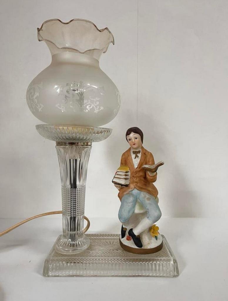 Vintage oude lamp leeslamp tafellamp met lezende man, Ophalen of Verzenden, Zo goed als nieuw, Minder dan 50 cm