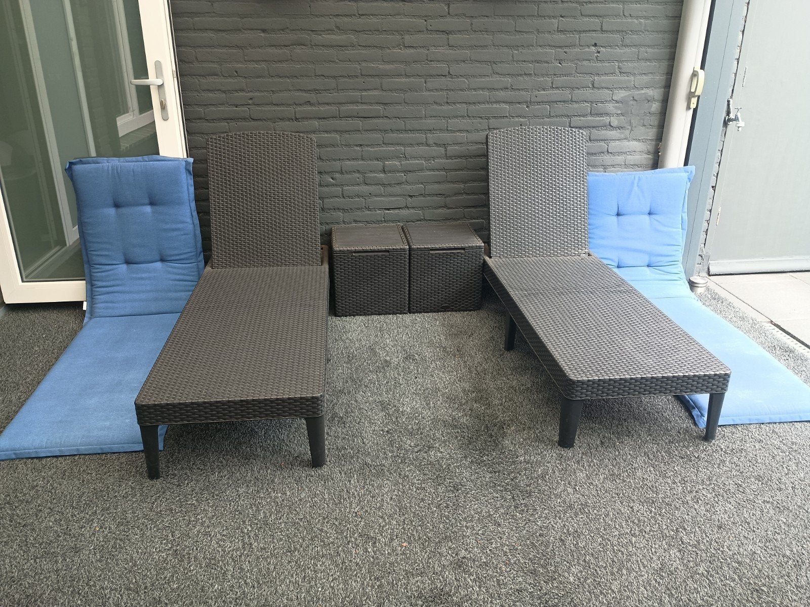 2 ligbedden met tafels, Tuin en Terras, Ligbedden, Ophalen, Gebruikt
