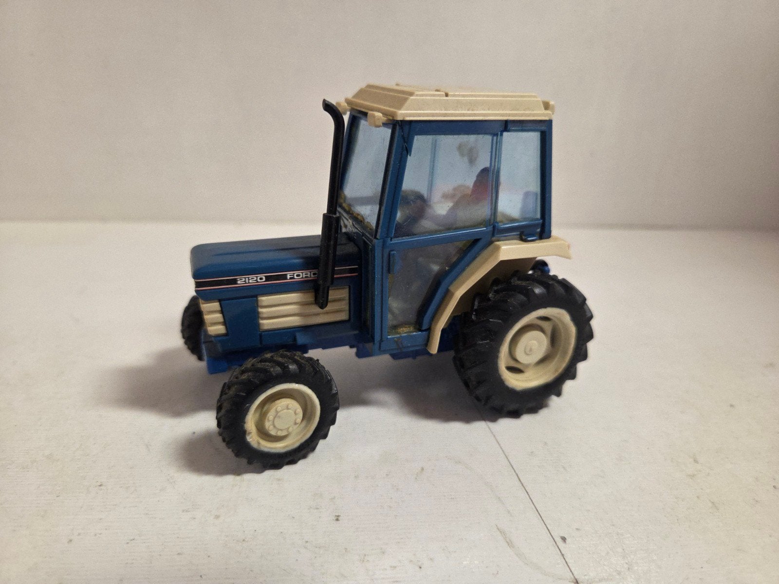 Britains Ford 2120 1:32, ., Tractor of Landbouw, Britains, Ophalen of Verzenden