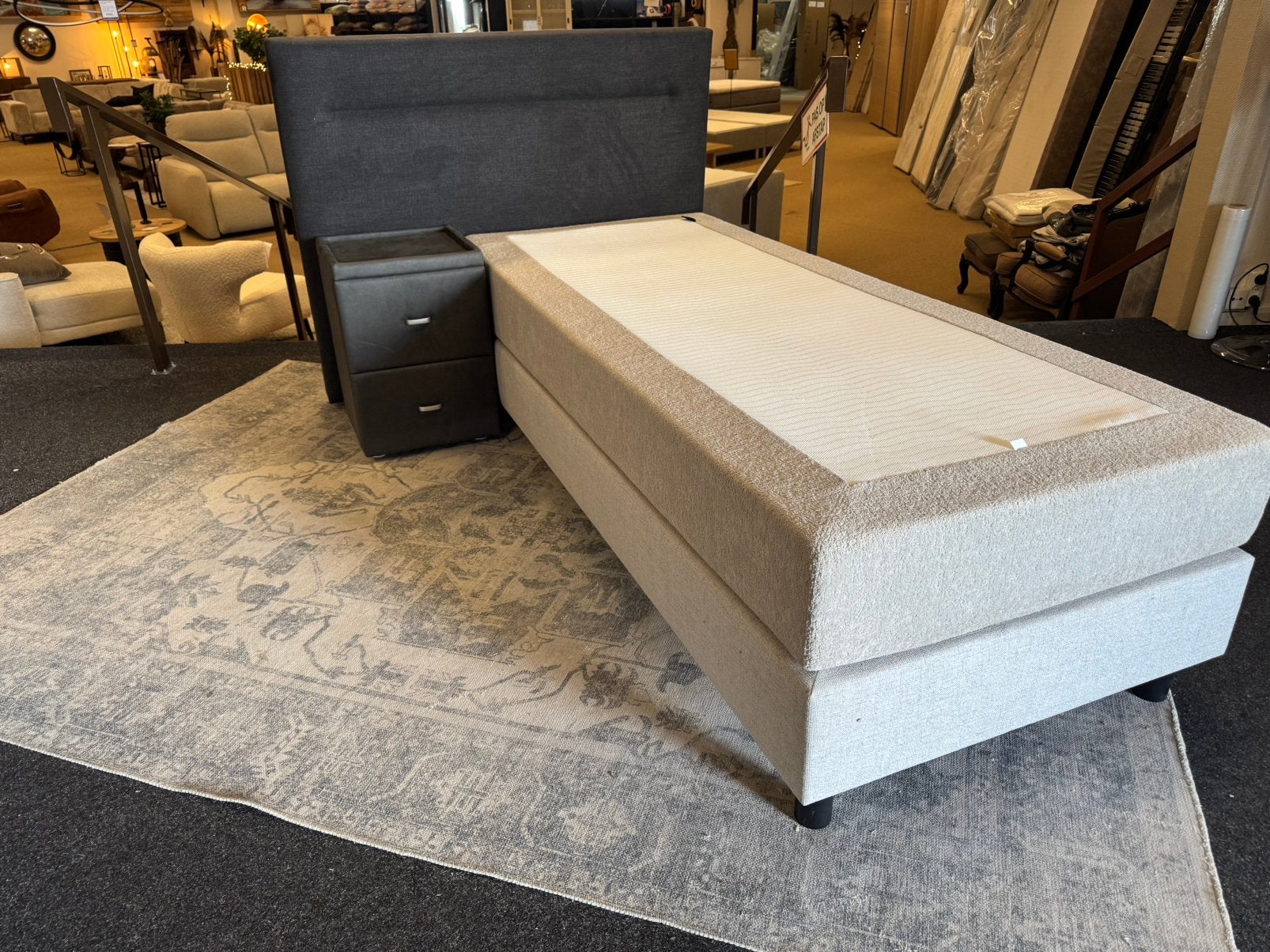 Boxspring 90x220cm XXL €149,- Direct/Leverbaar, Ophalen, 90 cm, Eenpersoons, Beige