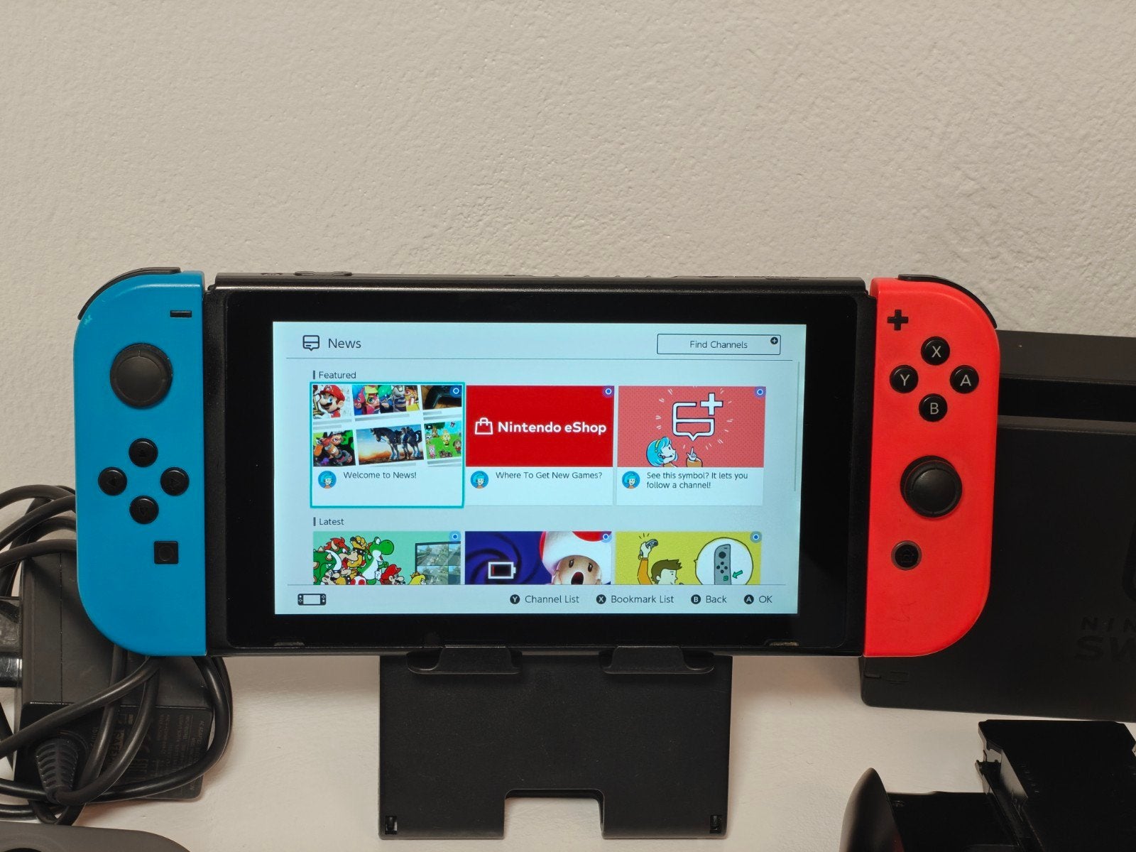Foto 2 van Nintendo Switch met 3 spellen