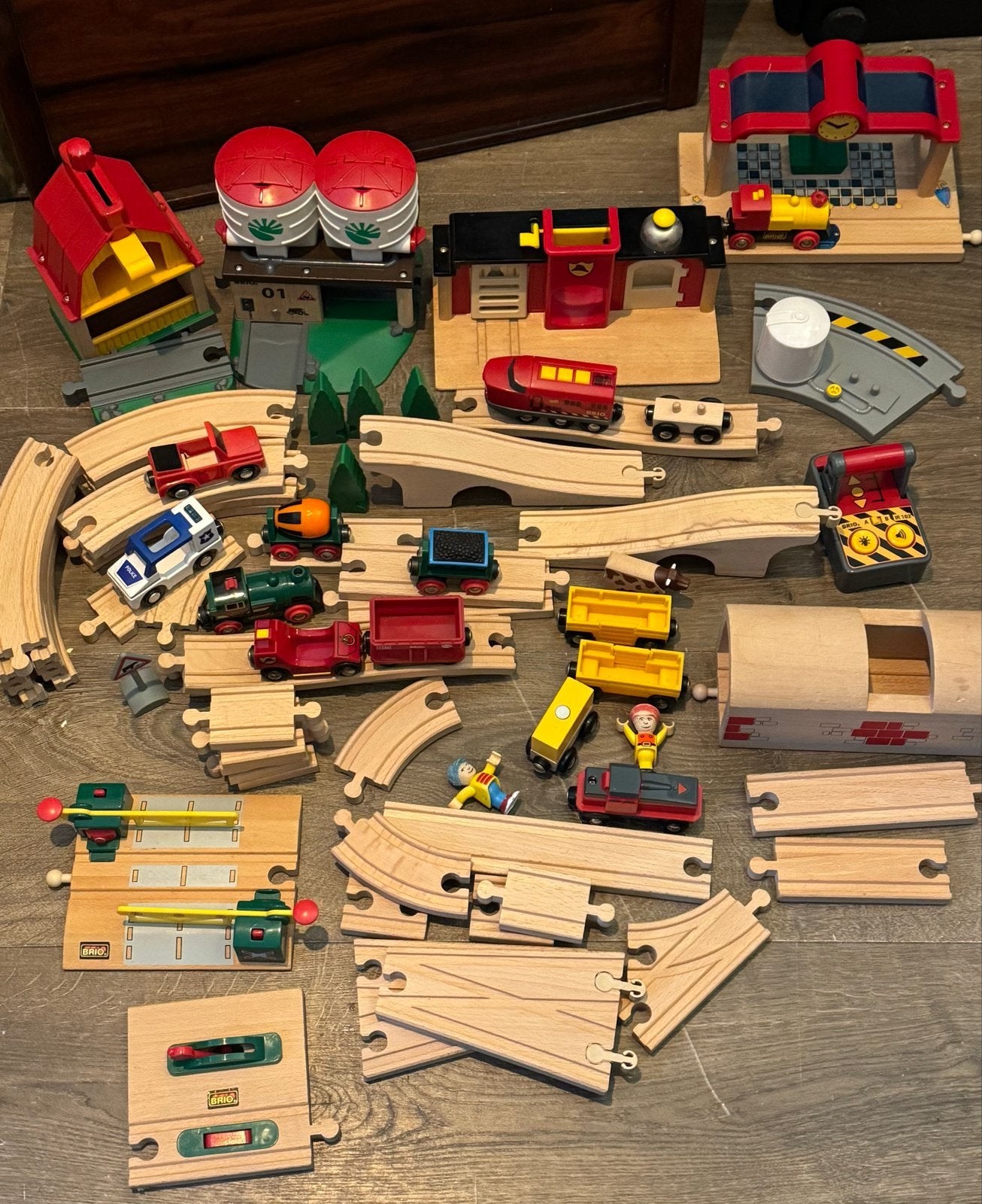 Grote Brio Treinset met veel accessoires, Gebruikt, ., Rij- of Hobbelspeelgoed, Ophalen of Verzenden