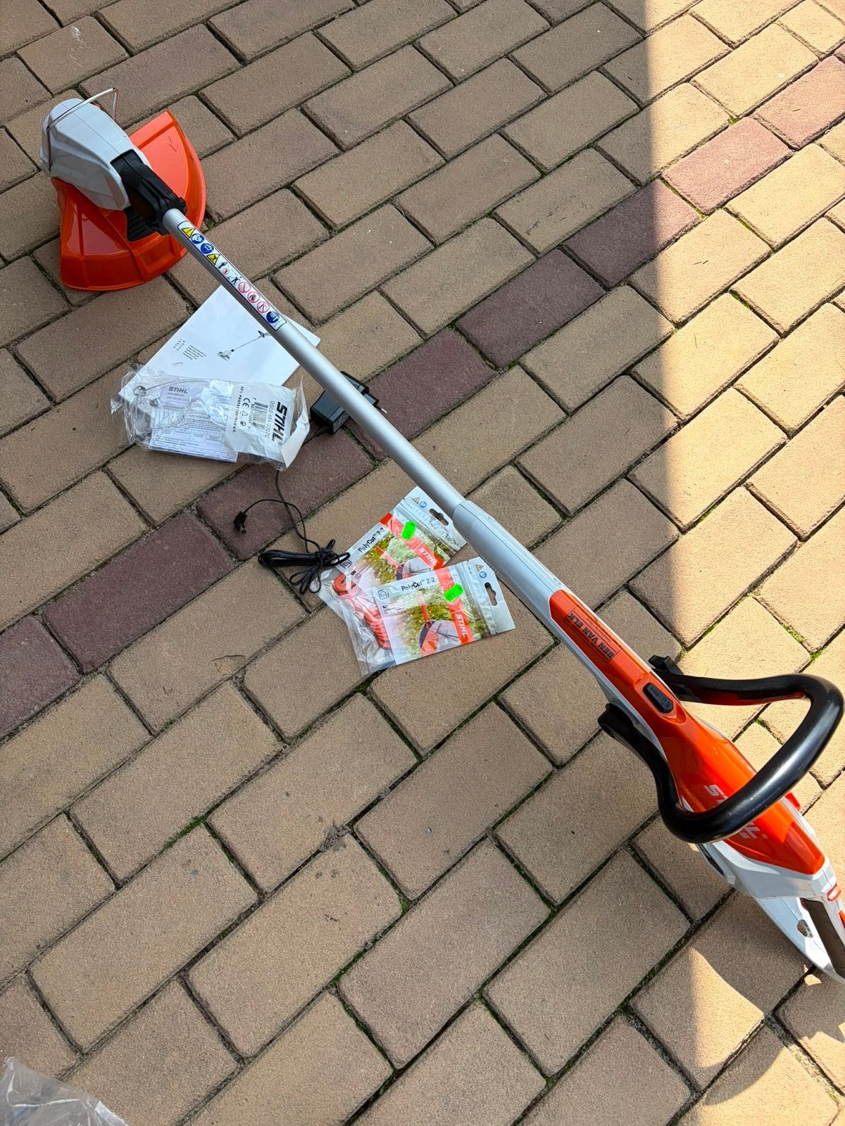 Stihl FSA 45 Accu Kantenmaaier - Zo goed als nieuw, Ophalen, Zo goed als nieuw, 10 tot 30 cm, Accu