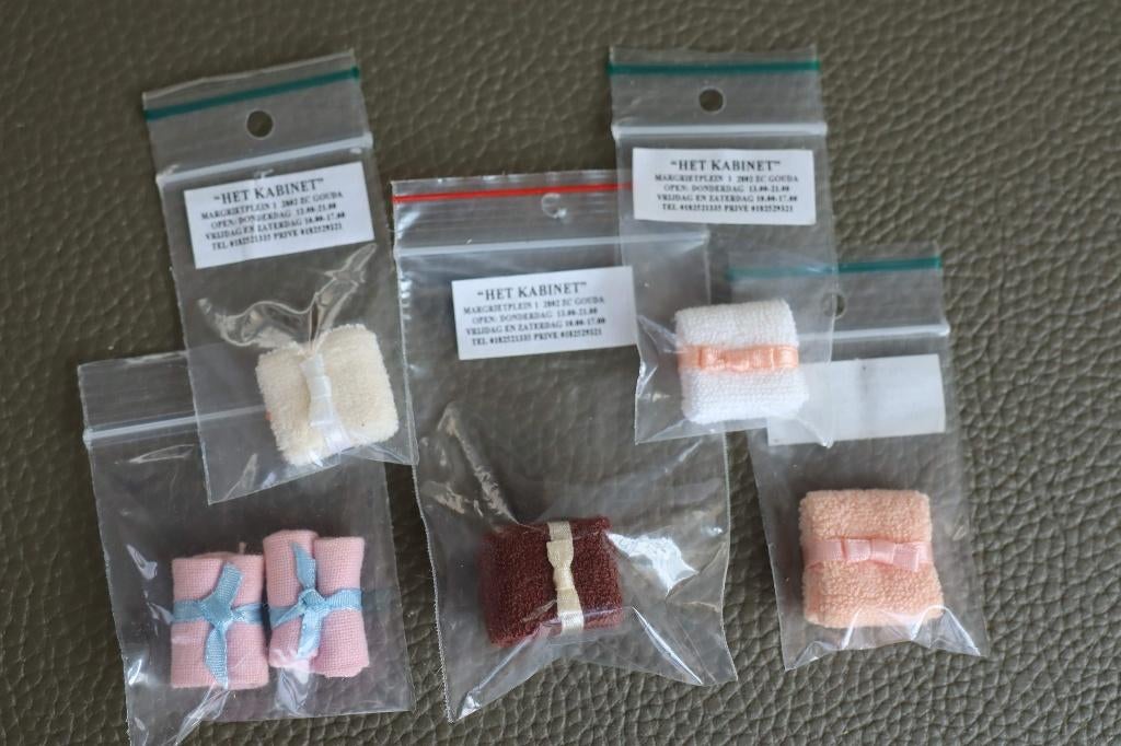 5 setjes met handdoekjes., Ophalen of Verzenden, Nieuw, Gebruiksvoorwerp