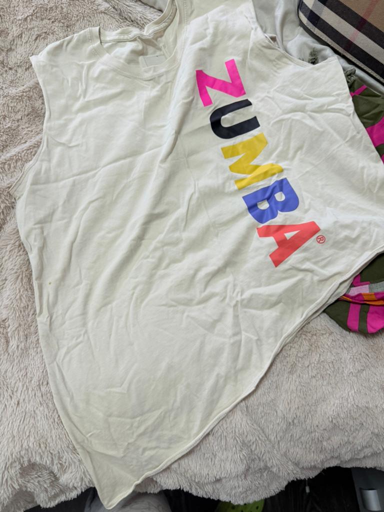 Zumba sporttop - Wit met kleurrijk logo, Maat 38/40 (M), Wit, Ophalen of Verzenden, Fitness of Aerobics