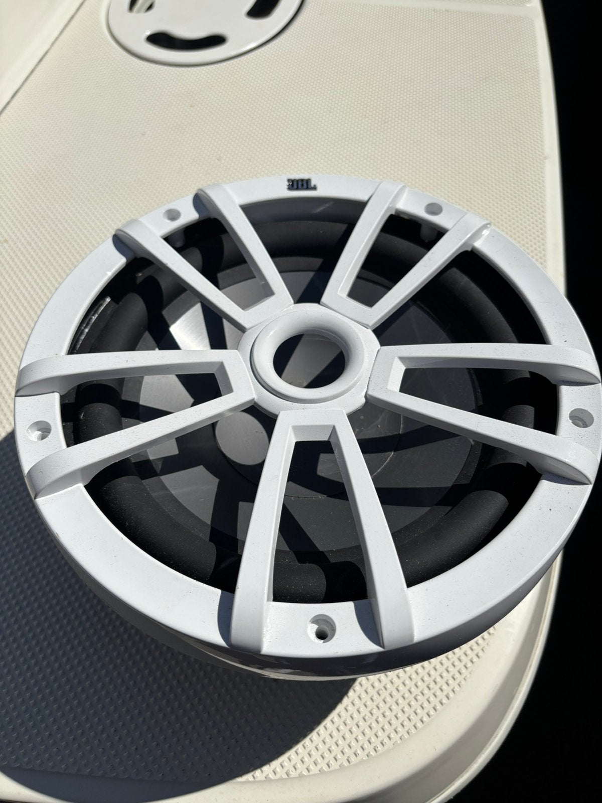 Jbl subwoofer marine met versterker, Ophalen of Verzenden, Zo goed als nieuw