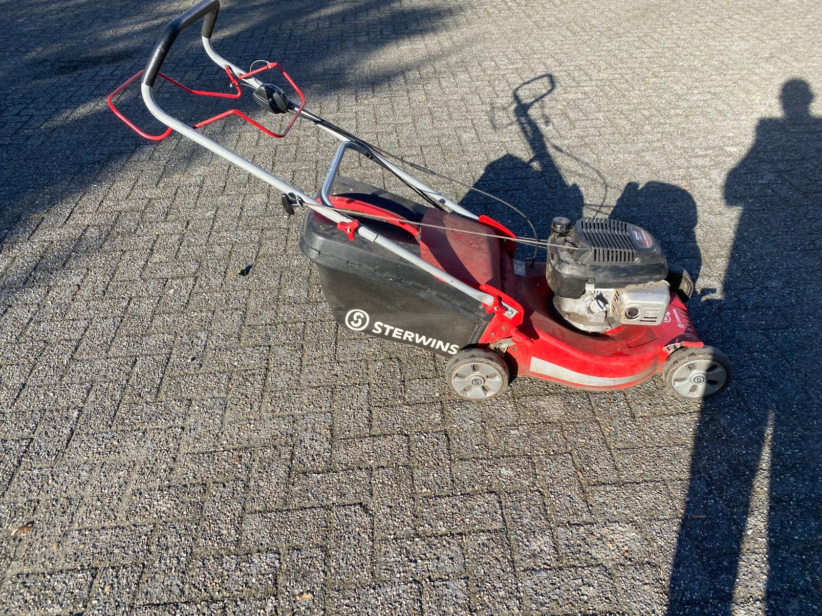 Nette grasmaaier met opvangbak, Ophalen, Zo goed als nieuw