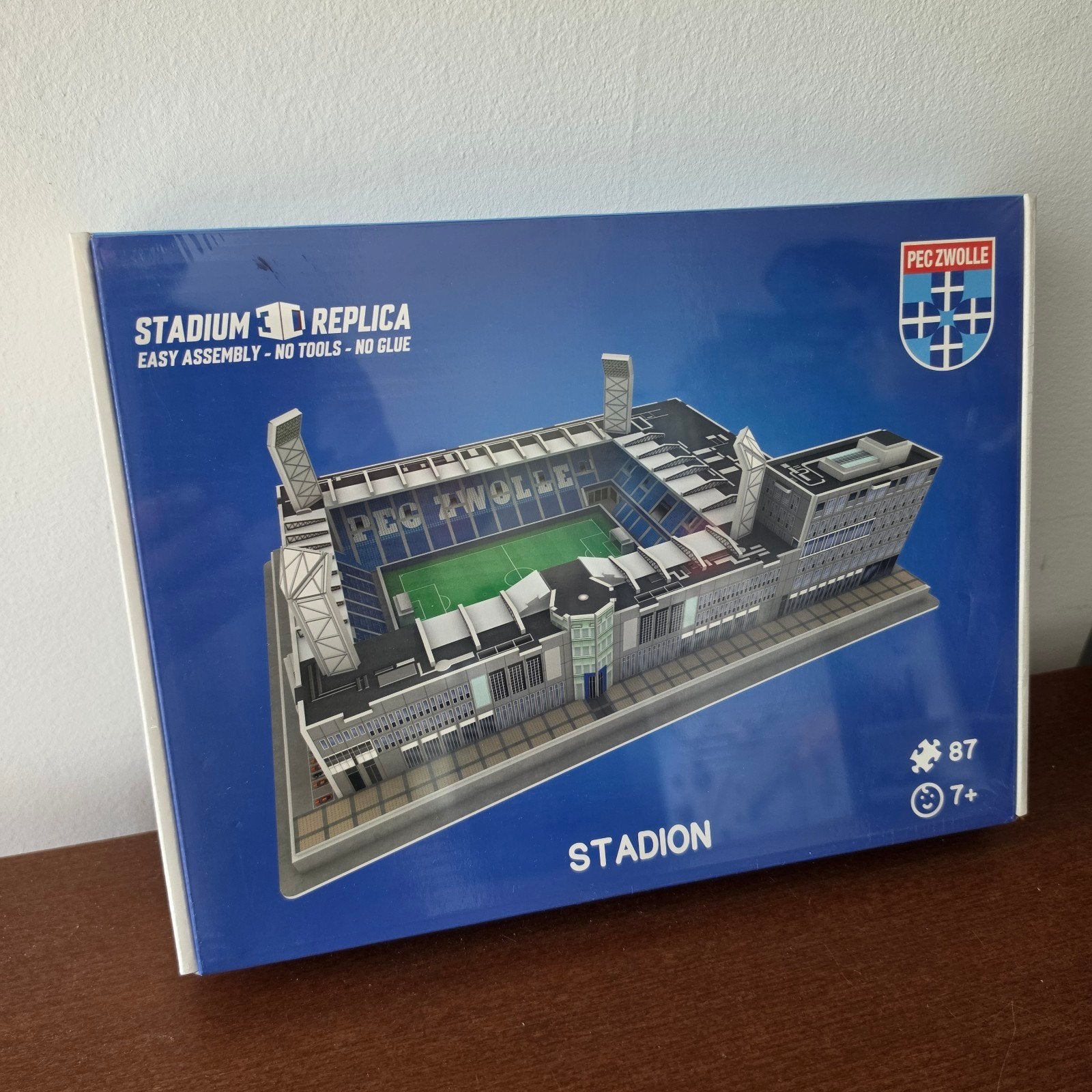 3D Puzzle Stadion PEC Zwolle - Bouw je eigen stadion!, Ophalen of Verzenden, Minder dan 500 stukjes, Nieuw, Rubik's of 3D-puzzel