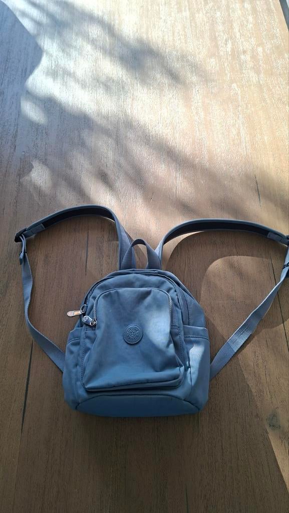Tas Kipling blauw 3 ritsvakken en 2 zijvakken, Sieraden, Tassen en Uiterlijk, Tassen | Schoudertassen, Ophalen of Verzenden, Gebruikt