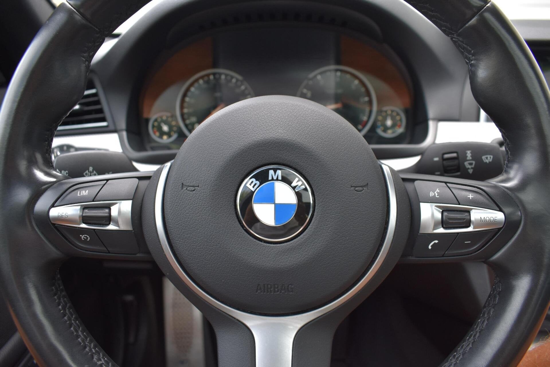 Foto 7 van BMW 5-serie Touring 520i High Executive | Pano | Trekhaak |