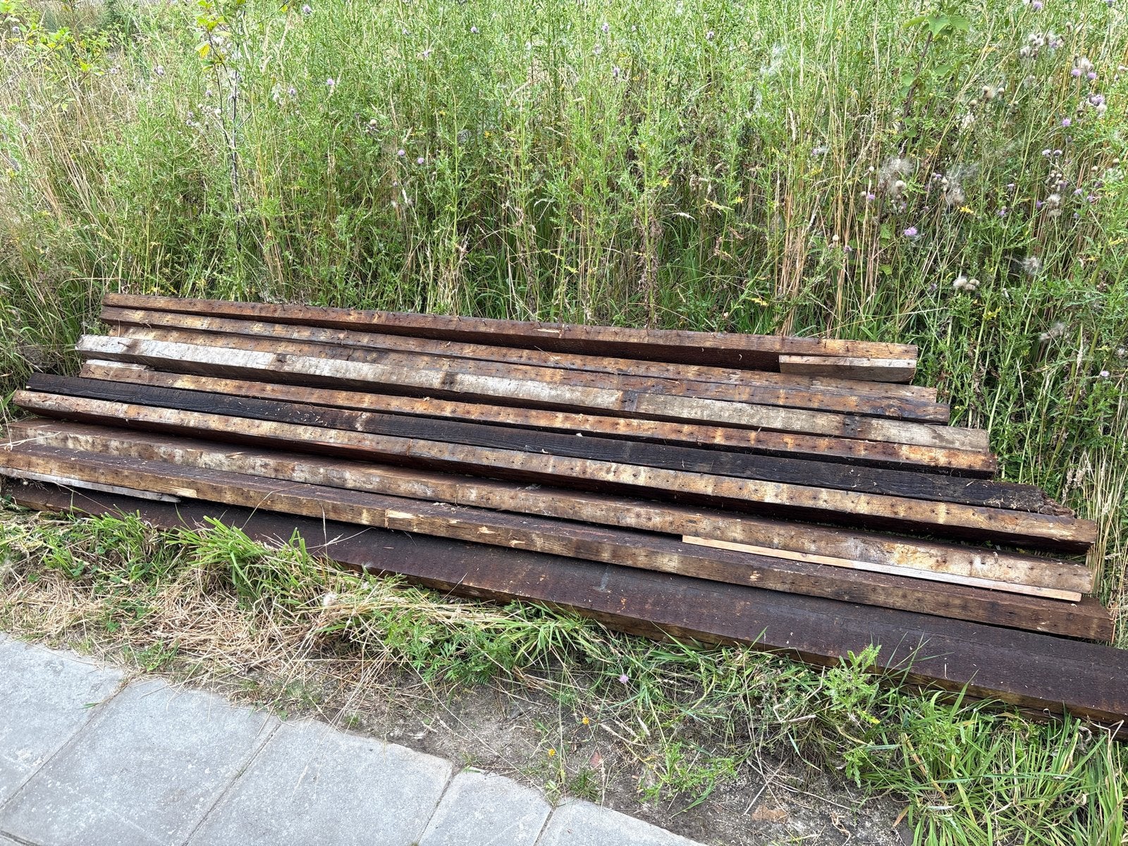 11 gebruikte houten balken, diverse diktes en lengtes, Ophalen, Gebruikt, Balk, Overige houtsoorten