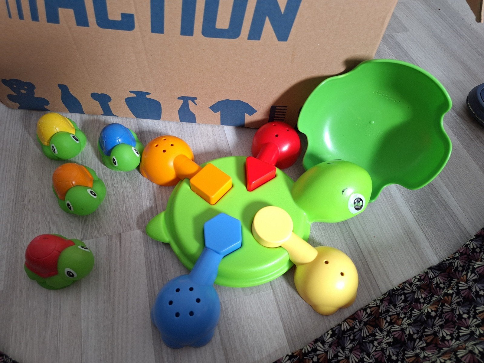 Badspeelgoed Schildpad met Vormen en Kleine Schildpadjes, Ophalen of Verzenden, Gebruikt, Dierenspeelgoed, Inclusief accessoires