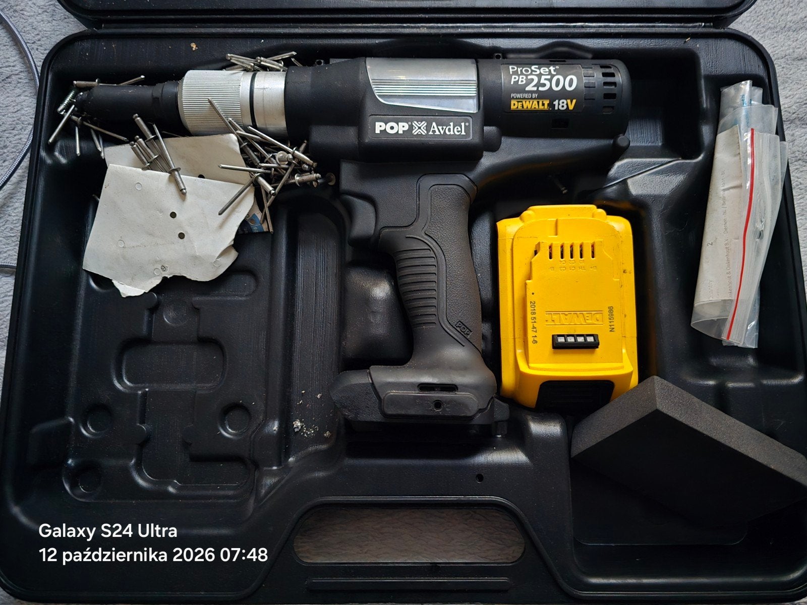 DeWalt POP Avdel ProSet PB2500 Accu Blindklinknageltang, Ophalen of Verzenden, Zo goed als nieuw, Overige typen, DeWalt