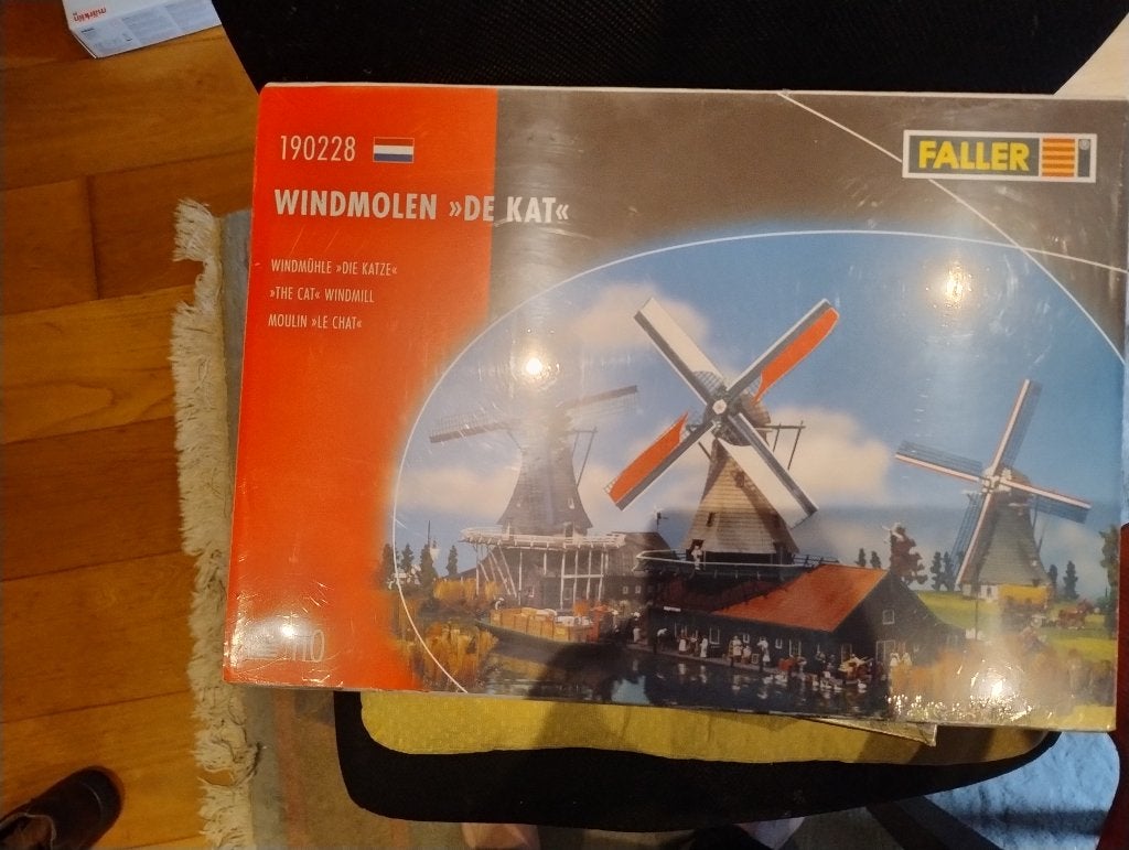 Faller 190228 – Windmolen “De Kat” (H0), Hobby en Vrije tijd, Modeltreinen | H0, Overige merken, Gelijkstroom of Wisselstroom