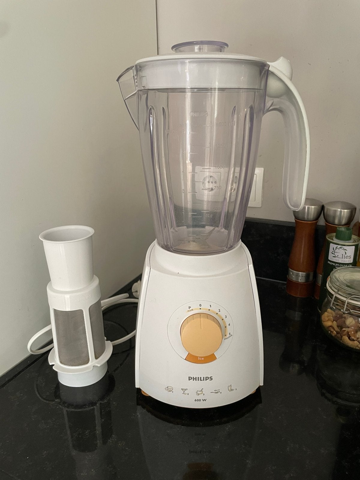 Philips Blender 600W met ijscrusher en filter, Ophalen of Verzenden, Gebruikt, Blender