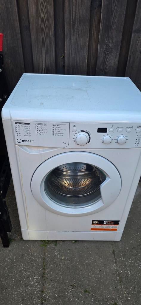 Te koop: Indesit wasmachine (7kg), 6 tot 8 kg, Ophalen of Verzenden, 1200 tot 1600 toeren, 85 tot 90 cm