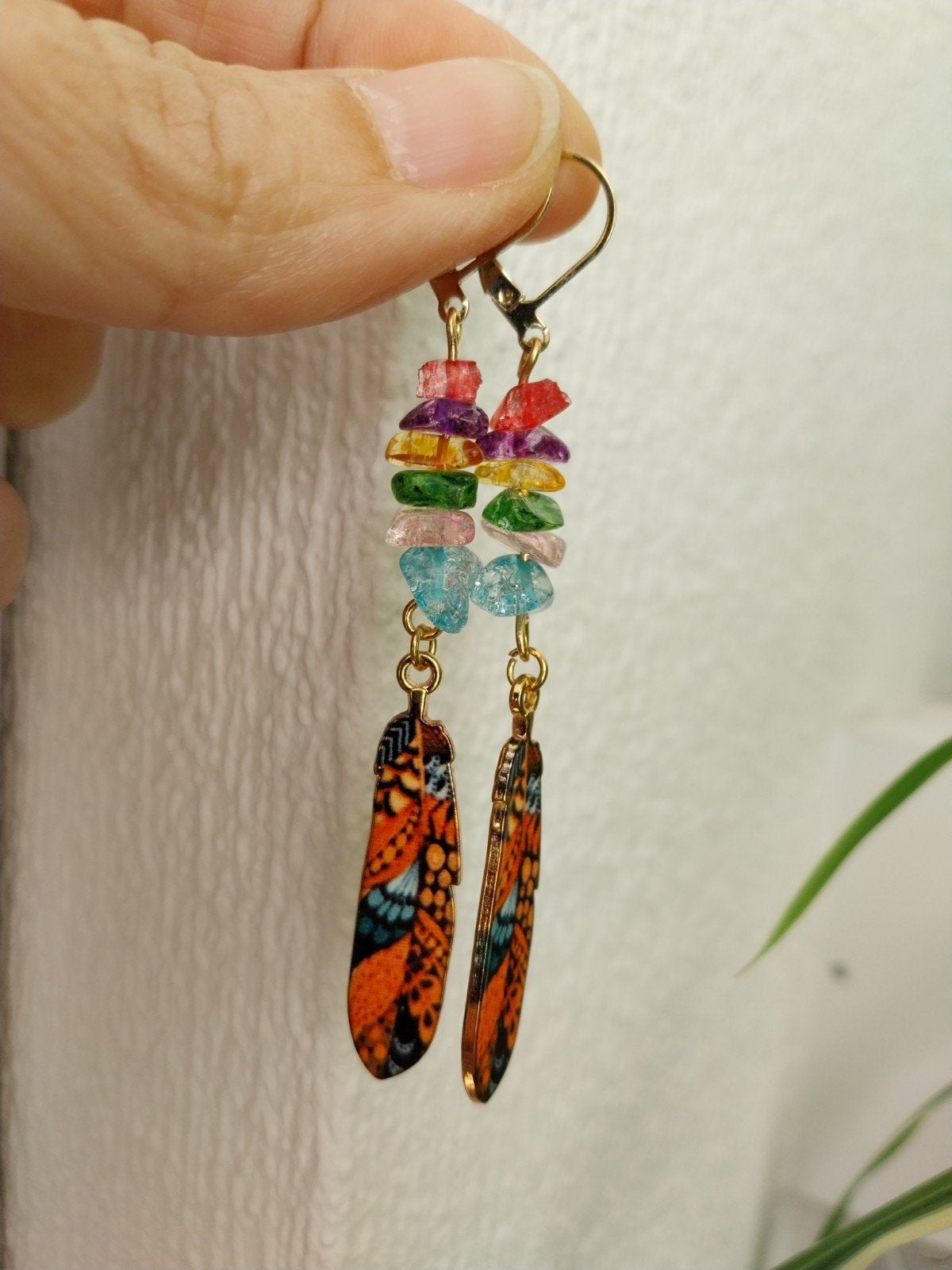Cracke kwarts oorbellen met veer #3946, Sieraden, Tassen en Uiterlijk, Oorbellen, Overige materialen, Hangers, Verzenden, Oranje